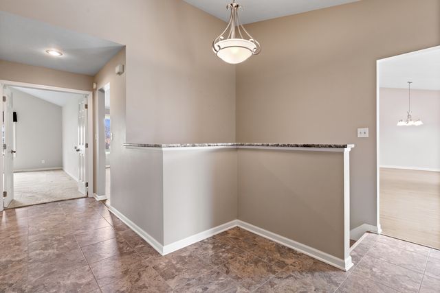 144 Glen Abbey Drive, Rockford, IL 61107