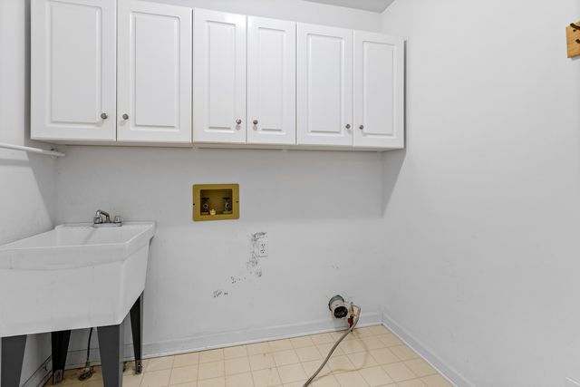 144 Glen Abbey Drive, Rockford, IL 61107