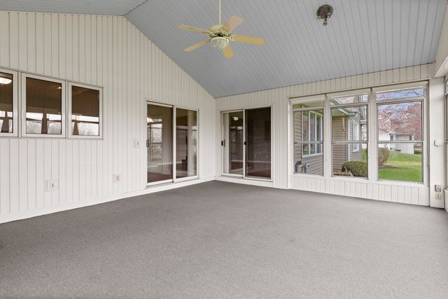 144 Glen Abbey Drive, Rockford, IL 61107