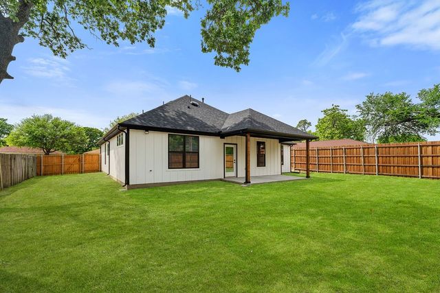 1540 Gardenside Drive, Dallas, TX 75217