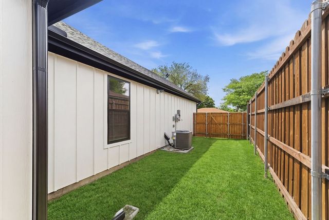 1540 Gardenside Drive, Dallas, TX 75217