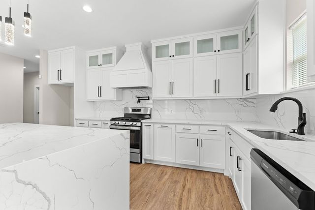 1540 Gardenside Drive, Dallas, TX 75217