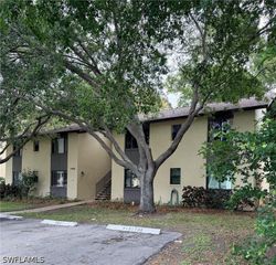1440 Green Valley CIR 604, Naples, FL 34104