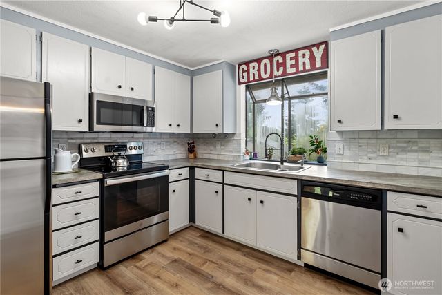 4406 Montclair Drive SE, Lacey, WA 98503