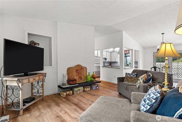 4406 Montclair Drive SE, Lacey, WA 98503