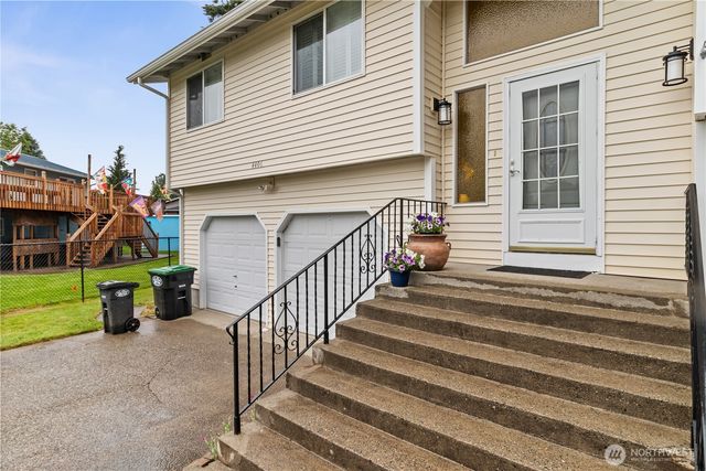 4406 Montclair Drive SE, Lacey, WA 98503