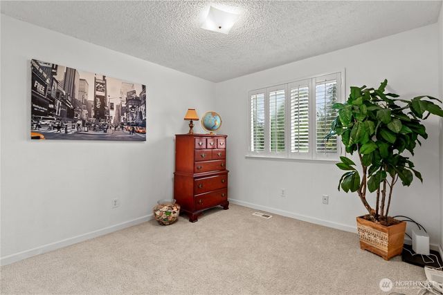 4406 Montclair Drive SE, Lacey, WA 98503