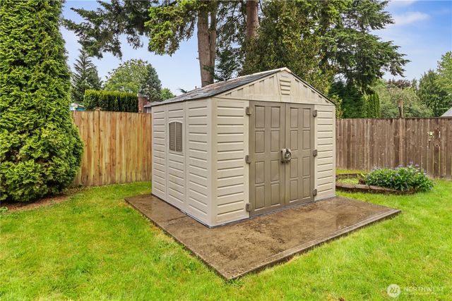 4406 Montclair Drive SE, Lacey, WA 98503