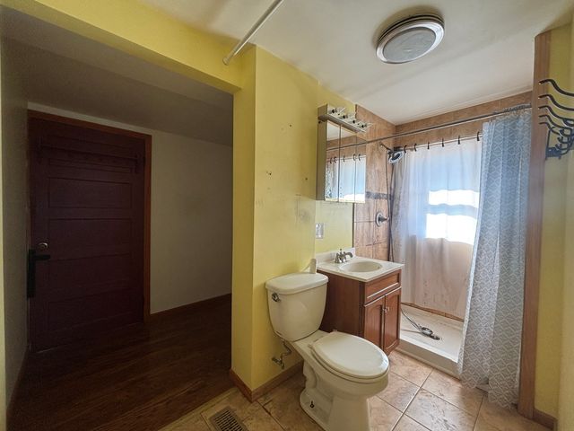 4925 N Odell Avenue, Harwood Heights, IL 60706