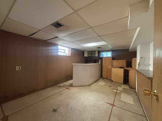 4925 N Odell Avenue, Harwood Heights, IL 60706