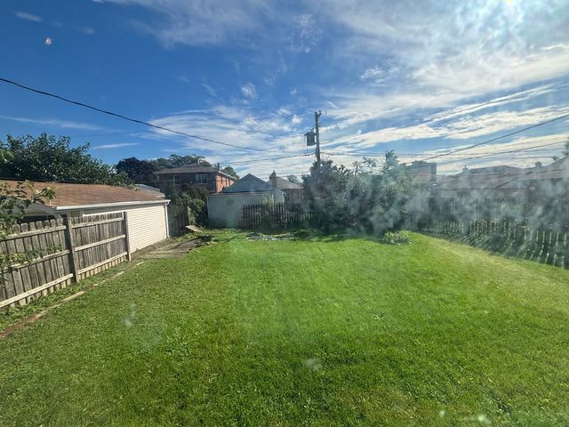 4925 N Odell Avenue, Harwood Heights, IL 60706