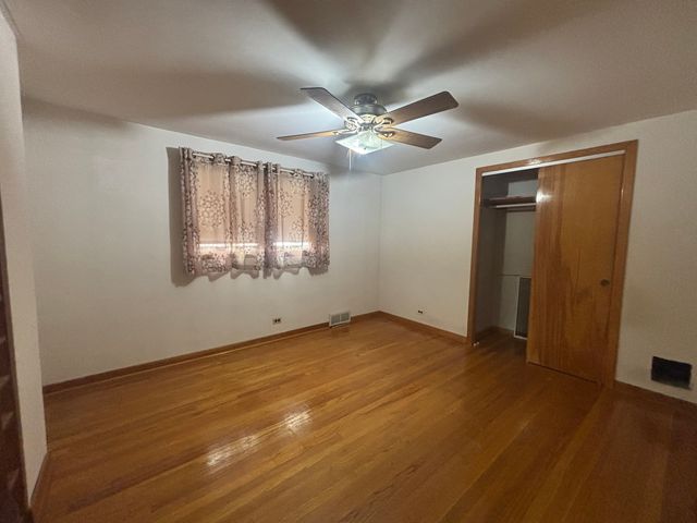 4925 N Odell Avenue, Harwood Heights, IL 60706
