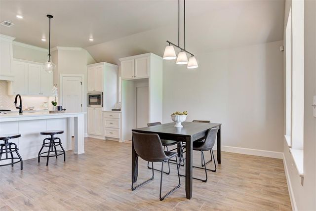 3305 Slate River Drive, Yukon, OK 73099