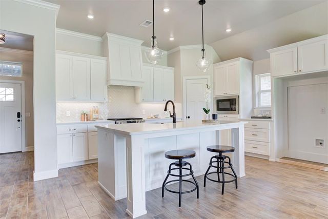 3305 Slate River Drive, Yukon, OK 73099