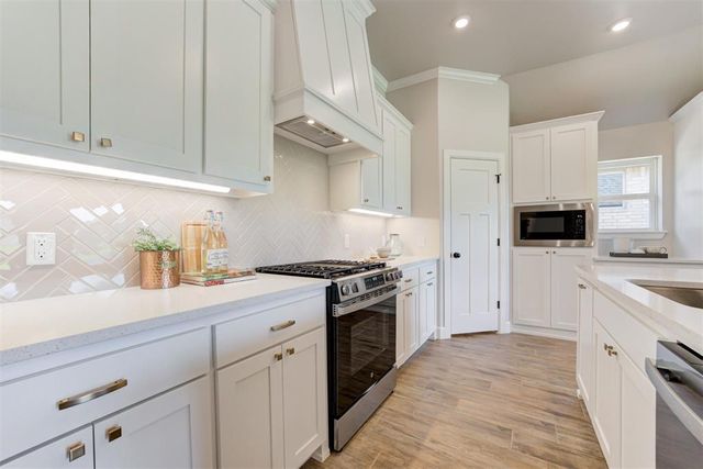 3305 Slate River Drive, Yukon, OK 73099