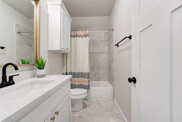 3305 Slate River Drive, Yukon, OK 73099