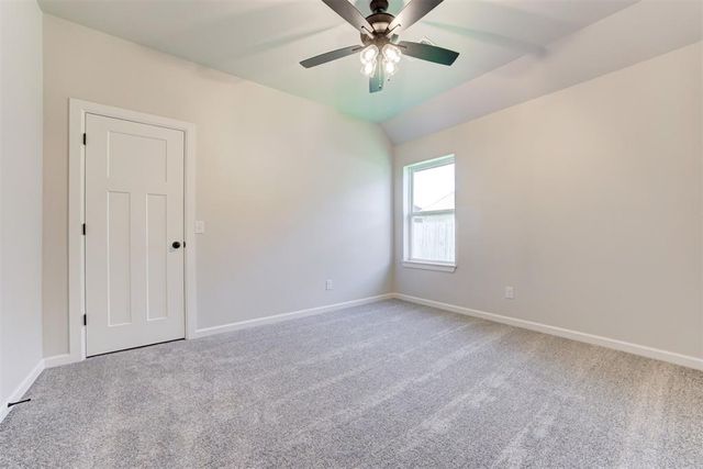 3305 Slate River Drive, Yukon, OK 73099