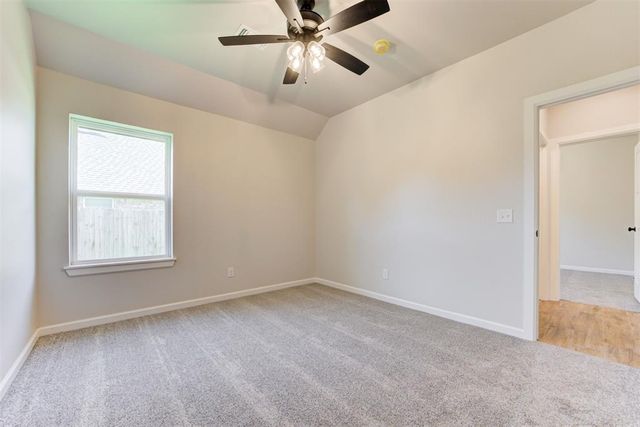 3305 Slate River Drive, Yukon, OK 73099