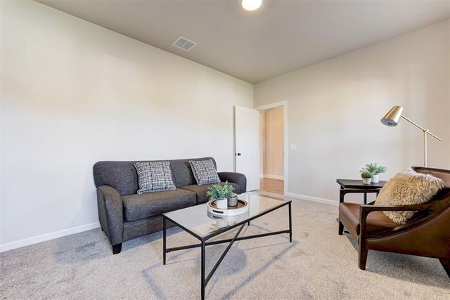 3305 Slate River Drive, Yukon, OK 73099