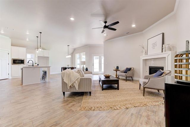 3305 Slate River Drive, Yukon, OK 73099