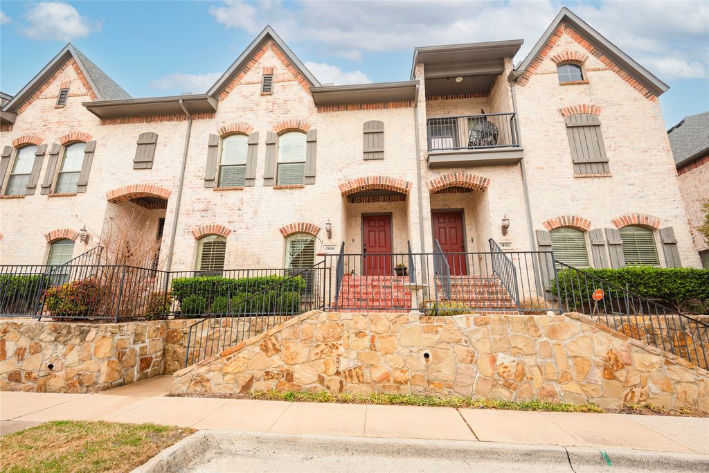 1904 Desoto Drive, Mckinney, TX 75072