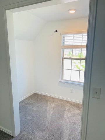 1008 Keeneland Dr, Spring Hill, TN 37174