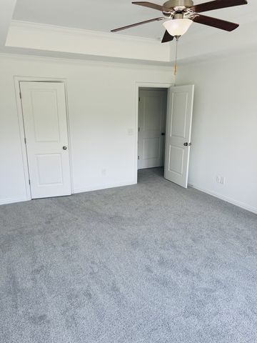 1008 Keeneland Dr, Spring Hill, TN 37174