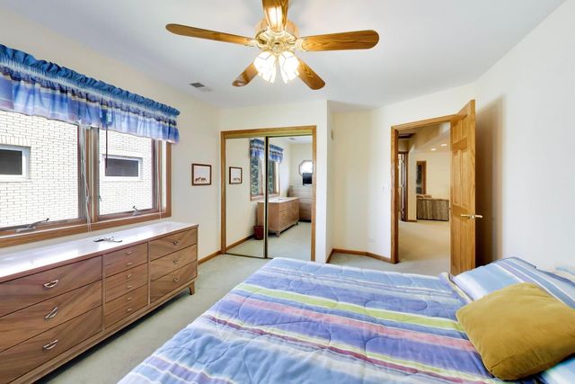 37292 N Stanton Point Road, Ingleside, IL 60041