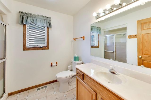 37292 N Stanton Point Road, Ingleside, IL 60041