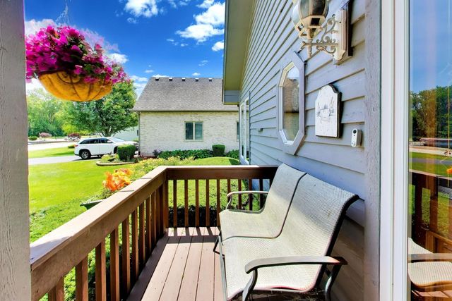 37292 N Stanton Point Road, Ingleside, IL 60041