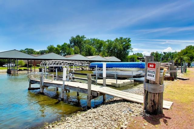 37292 N Stanton Point Road, Ingleside, IL 60041