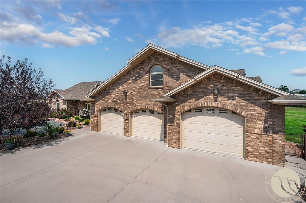 7623 N Leopard Avenue, Billings, MT 59106 photo 4