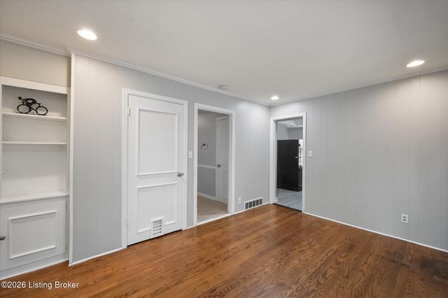 3405 Hillvale Rd, Louisville, KY 40241