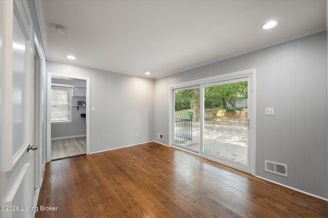 3405 Hillvale Rd, Louisville, KY 40241