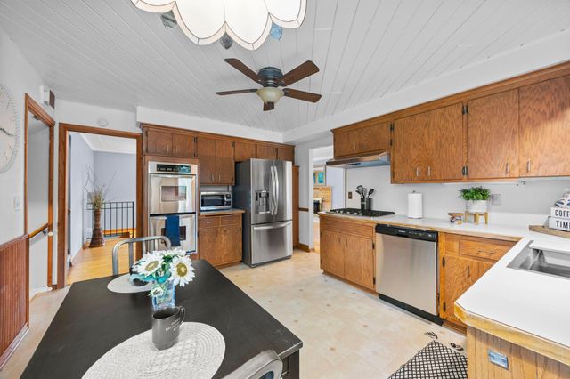 3200 Edward Street NE, Saint Anthony, MN 55418