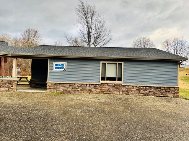 11040 RIDGE Road, Girard, PA 16417