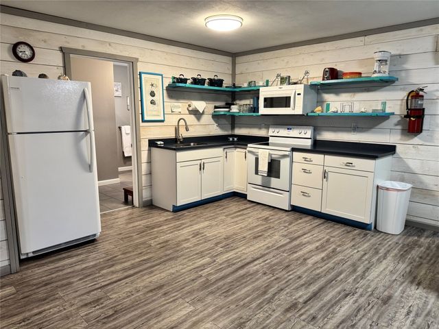 11040 RIDGE Road, Girard, PA 16417