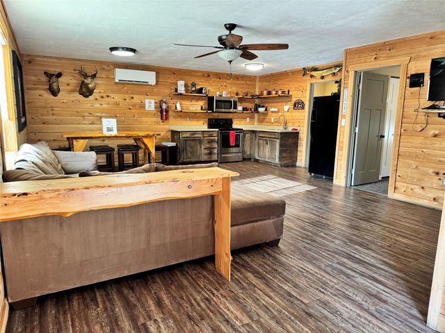 11040 RIDGE Road, Girard, PA 16417