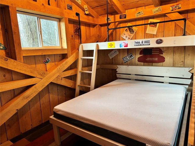 11040 RIDGE Road, Girard, PA 16417