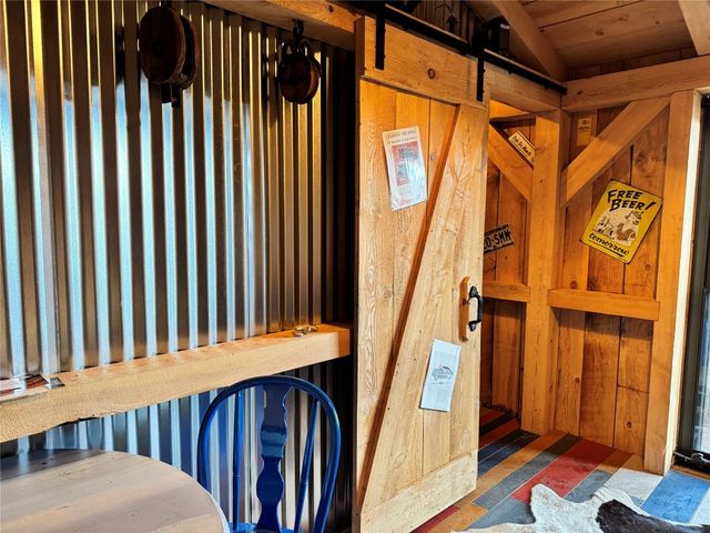 11040 RIDGE Road, Girard, PA 16417