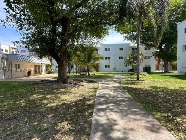 11301 SW 200th St 104-A, Miami, FL 33157