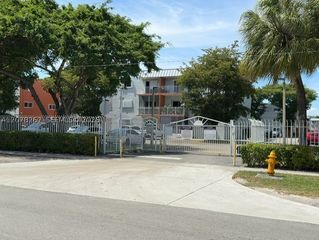 11301 SW 200th St 104-A, Miami, FL 33157