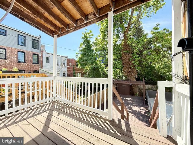1004 GIRARD ST NW, Washington, DC 20001