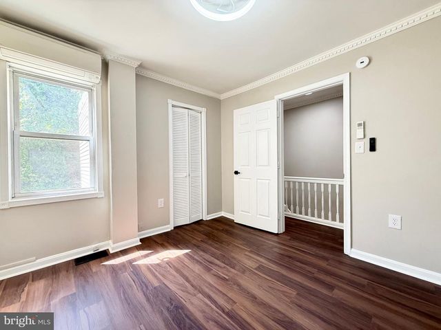 1004 GIRARD ST NW, Washington, DC 20001