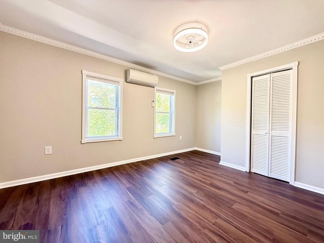 1004 GIRARD ST NW, Washington, DC 20001