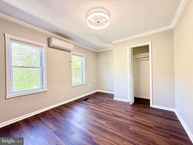 1004 GIRARD ST NW, Washington, DC 20001