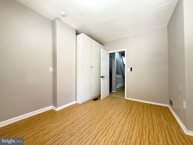 1004 GIRARD ST NW, Washington, DC 20001