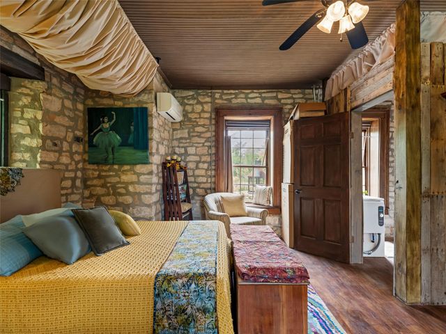 426 E Ranch Road 962 East, Round Mountain, TX 78663