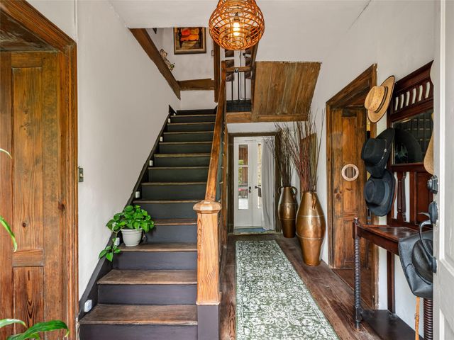 426 E Ranch Road 962 East, Round Mountain, TX 78663