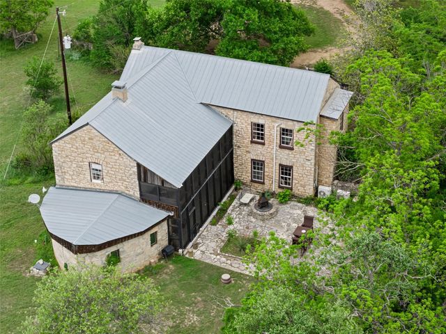 426 E Ranch Road 962 East, Round Mountain, TX 78663